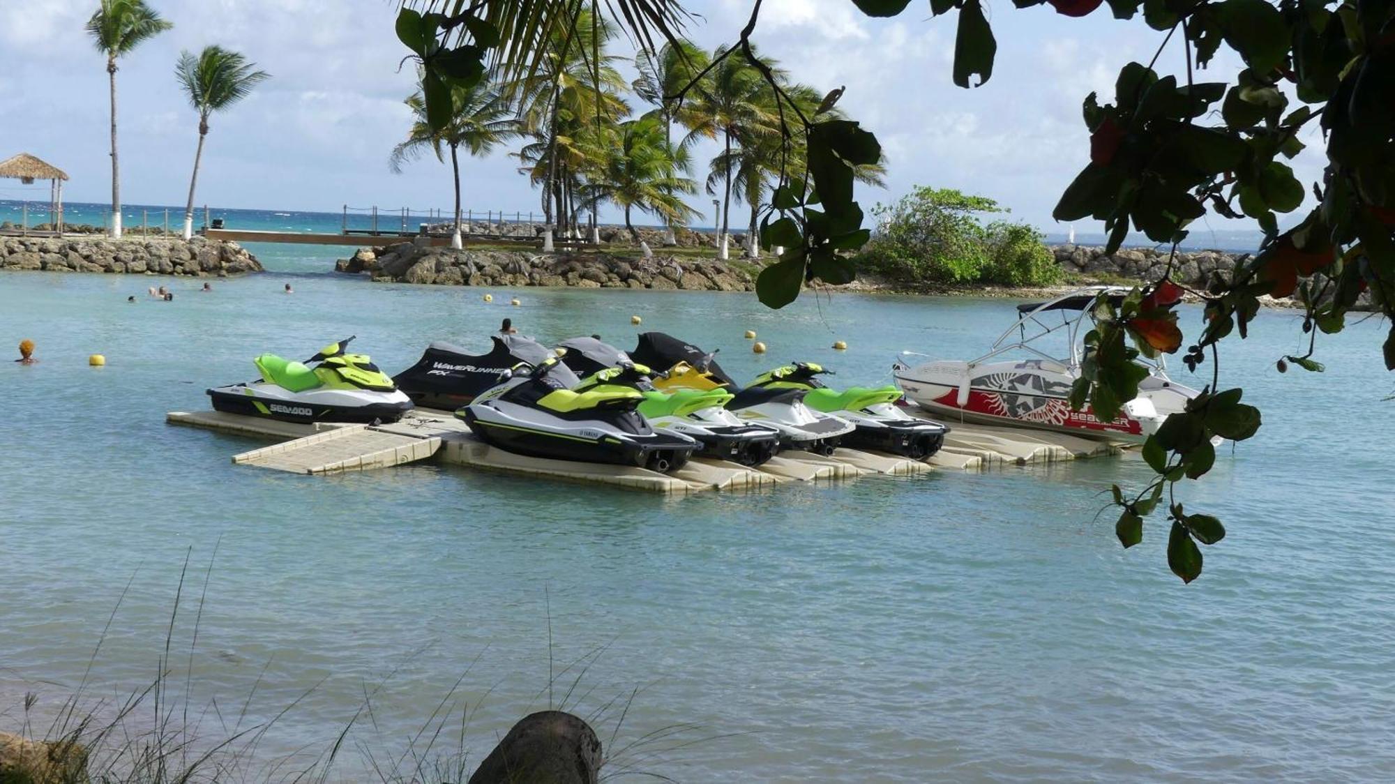 Marisol Les Pieds Dans L Eau Le Gosier (Grande-Terre) Exterior foto